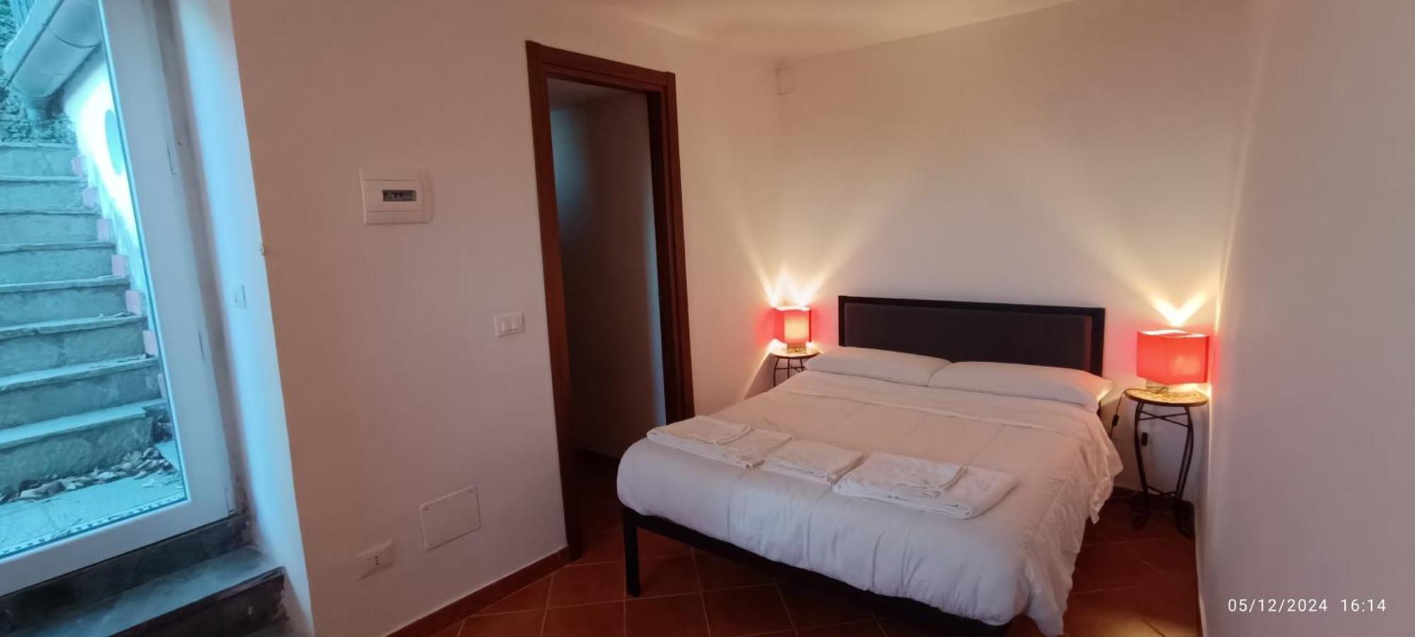 La Quiete Accesa Hotel เวอนาซซา ห้อง รูปภาพ
